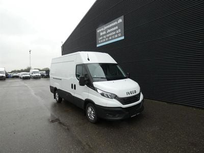 Hvid Brugt 2023 Iveco Daily Van | 325.000 kr.