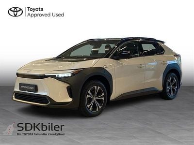 Platinum pearl white Brugt 2025 Toyota bZ4X Executive SUV | 314.900 kr. (God pris)