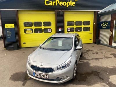 Sølvmetal Brugt 2014 Kia Ceed Sportswagon FIFA World Cup Edition Stationcar | 64.990 kr. (Lidt for dyr)