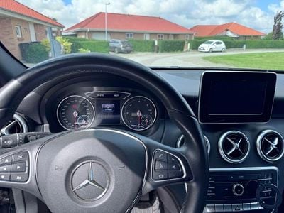 Sort Brugt 2016 Mercedes A180 Urban Van | 110.000 kr.
