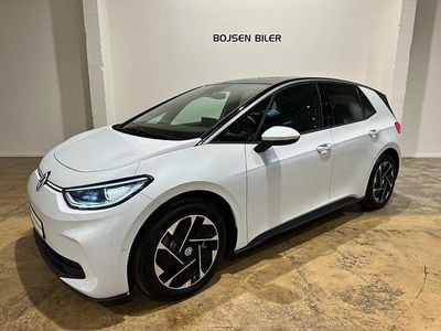Sleek silver met/black roof Ny 2025 VW ID.3 Style Hatchback | 279.990 kr. (Lidt for dyr)