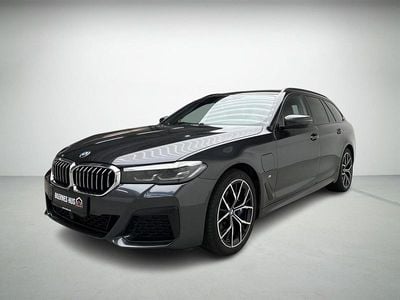 Gråmetal Brugt 2021 BMW 530e M Sport Stationcar | 399.900 kr.