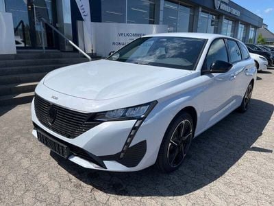 Hvidmetal Brugt 2024 Peugeot e-308 Style Hatchback | 219.900 kr.