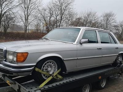 Sølv Brugt 1975 Mercedes 450 | 99.900 kr.
