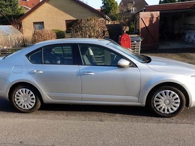 Brugt Skoda Octavia Ambition 105 HK (77 kW) 2012 Hatchback