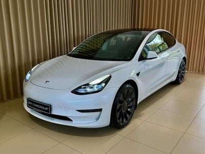 Perlemorshvid Brugt 2022 Tesla Model 3 Performance Sedan | 239.900 kr. (Fair pris)