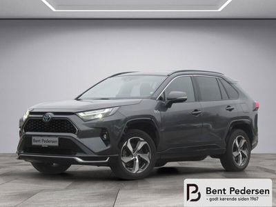 Titanium grå metal Brugt 2023 Toyota RAV4 Hybrid Active SUV | 329.990 kr. (Fair pris)