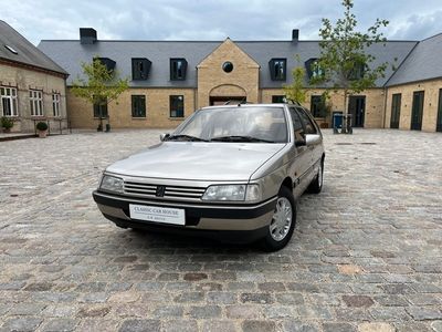 Peugeot 405