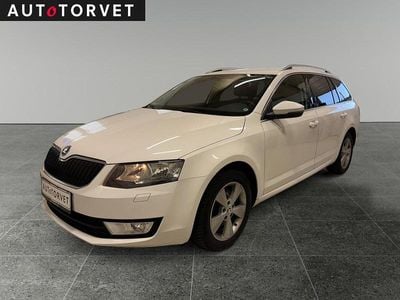 Hvid Brugt 2013 Skoda Octavia Elegance Stationcar | 89.700 kr. (Fair pris)