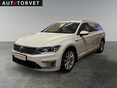 Hvid Brugt 2017 VW Passat Highline Stationcar | 117.700 kr. (Super pris)