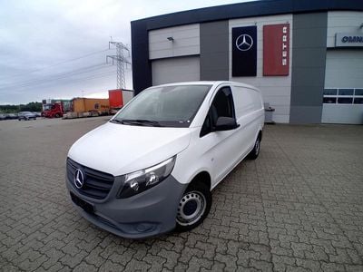Farve: hvid Brugt 2020 Mercedes Vito MPV | 170.920 kr. (Lidt for dyr)