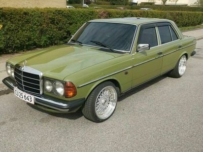 Brugt Mercedes 200 300 HK (220 kW) 1982 N/a Sedan