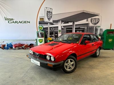 Rød Brugt 1984 Alfa Romeo Alfetta Sedan | 99.900 kr.