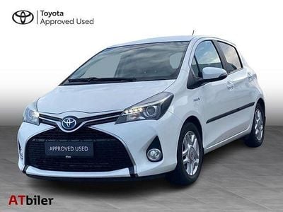 1g3 ash grey Brugt 2015 Toyota Yaris Hybrid H2 Hatchback | 124.900 kr.