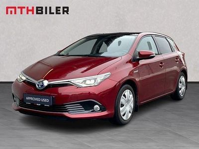 Brugt Toyota Auris Hybrid Skyview Edition 136 HK (100 kW) 2017 Tokyo red Hatchback