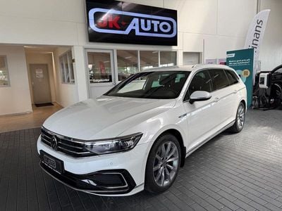 Perlemorshvid Brugt 2020 VW Passat GTE Stationcar | 259.800 kr. (Lidt for dyr)