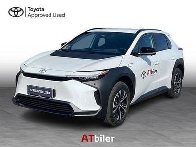 Hvid Ny 2025 Toyota bZ4X SUV | 299.900 kr. (Super pris)