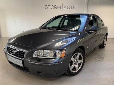 Gråmetal Brugt 2005 Volvo S60 Momentum Sedan | 29.900 kr. (Lidt for dyr)