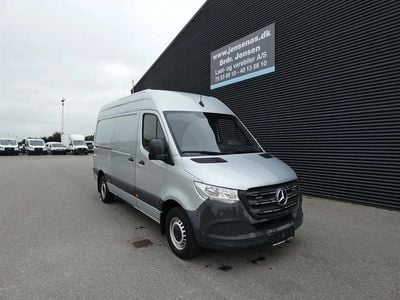 Sølvmetal Brugt 2019 Mercedes Sprinter Van | 225.000 kr.