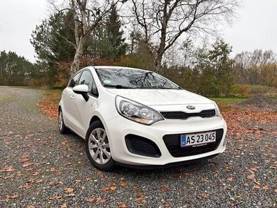 Hvid Brugt 2014 Kia Rio MPV | 47.000 kr. (God pris)