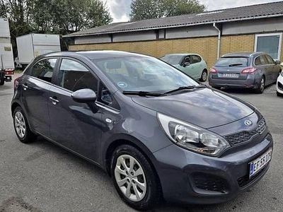 Brugt Kia Rio 109 HK (80 kW) 2014 Grå MPV