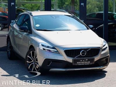 Brugt 2017 Volvo V40 CC Momentum Stationcar | 169.900 kr.