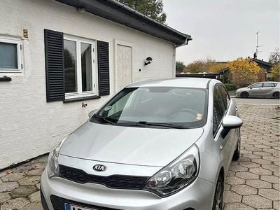 Grå Brugt 2013 Kia Rio MPV | 48.000 kr. (Fair pris)