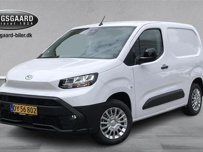 Epr icy white Ny 2024 Toyota Proace City Van | 199.900 kr.