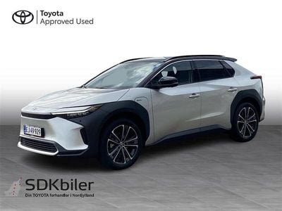 2mr platinum/astral black Brugt 2025 Toyota bZ4X Executive SUV | 329.900 kr. (Fair pris)