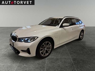 Hvidmetal Brugt 2021 BMW 330e Advantage Stationcar | 319.700 kr. (God pris)
