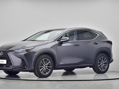 Sølvmetal Brugt 2024 Lexus NX450h+ Executive Line SUV | 524.900 kr.