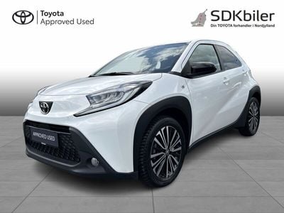 Pure white Brugt 2024 Toyota Aygo Active Hatchback | 149.900 kr. (Fair pris)