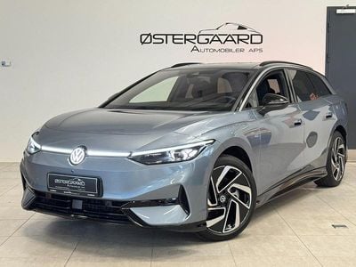 Lysblåmetal Brugt 2024 VW ID.7 Style Stationcar | 419.700 kr.