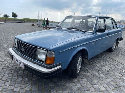 Blå Brugt 1979 Volvo 244 Sedan | 69.900 kr.
