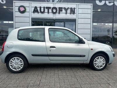 Grå Brugt 2001 Renault Clio II Expression | 10.000 kr.