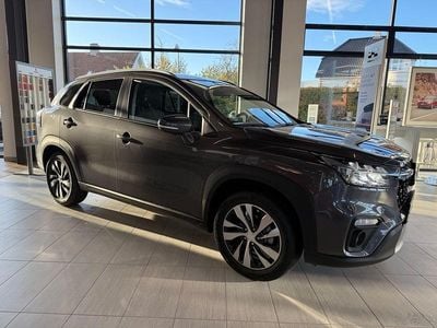 Titan dark gray Ny 2025 Suzuki SX4 S-Cross Adventure SUV | 284.900 kr. (Dyr)