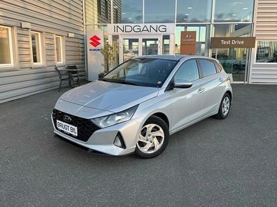 New sleek silver Brugt 2021 Hyundai i20 Comfort | 124.900 kr. (Fair pris)