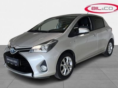 Sølv Brugt 2015 Toyota Yaris Hybrid H2 Hatchback | 89.900 kr. (Fair pris)