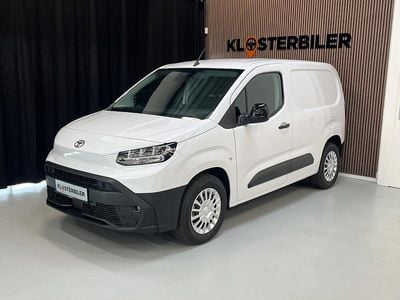 Hvid Ny 2025 Toyota Proace City Van | 159.700 kr.