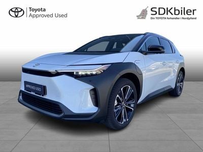 Platinum pearl white/astra Brugt 2025 Toyota bZ4X Executive SUV | 349.900 kr. (Lidt for dyr)