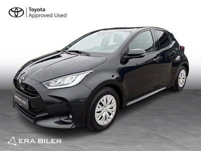 Night sky black Brugt 2021 Toyota Yaris T3 Hatchback | 134.900 kr. (Fair pris)
