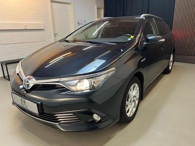 Grå Brugt 2016 Toyota Auris Hybrid Comfort Stationcar | 89.800 kr. (God pris)