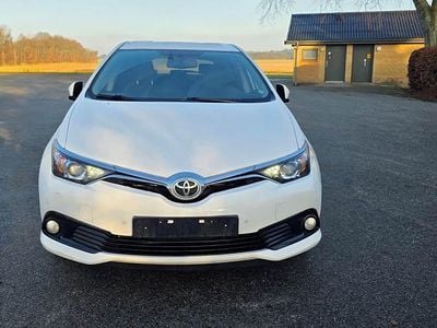 Brugt Toyota Auris 114 HK (83 kW) 2016 Hatchback