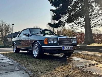 Brugt 1981 Mercedes 230 Coupe | 119.000 kr.