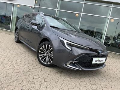 Ash grey Brugt 2023 Toyota Corolla Style Stationcar | 339.007 kr. (Dyr)