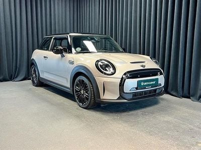 Rooftop grey Brugt 2021 Mini Cooper SE Essential Hatchback | 139.900 kr. (Fair pris)
