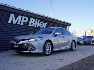 Brugt Toyota Camry Executive 218 HK (160 kW) 2021 Sølvmetal Sedan