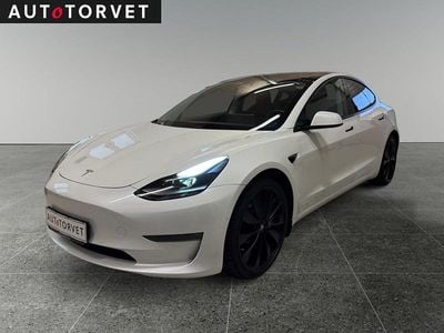 Hvidmetal Brugt 2021 Tesla Model 3 Performance Sedan | 179.900 kr. (God pris)