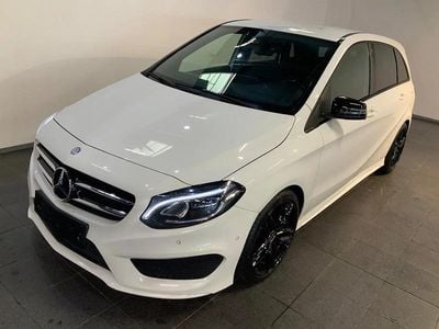 Hvid Brugt 2017 Mercedes B200 AMG line MPV | 154.900 kr. (Lidt for dyr)