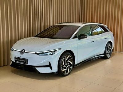 Perlemorshvid Brugt 2024 VW ID.7 Pro Stationcar | 389.900 kr. (Lidt for dyr)